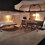 Oender Vila Çeşme